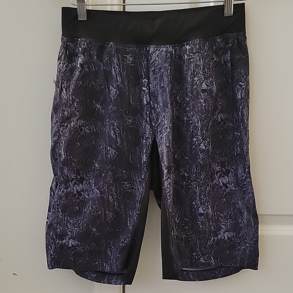 Men's Lululemon Shorts, Size S. Great condition!